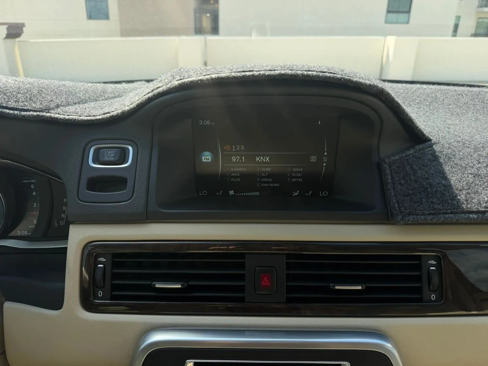 2016 Volvo S80 2nd Gen - Image 15 of 21