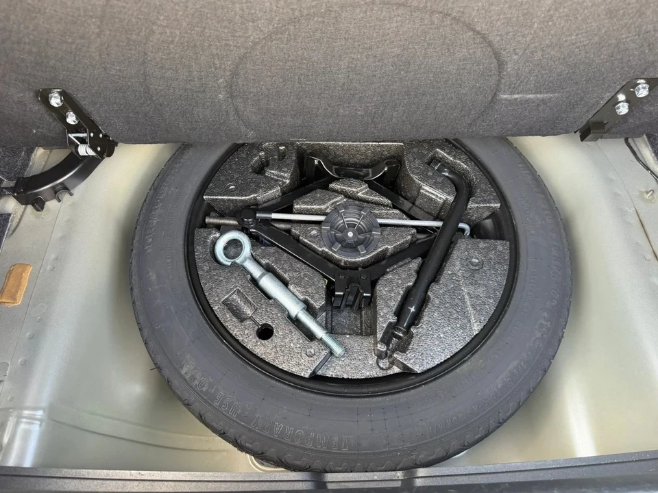 2016 Volvo S80 2nd Gen - Image 18 of 21