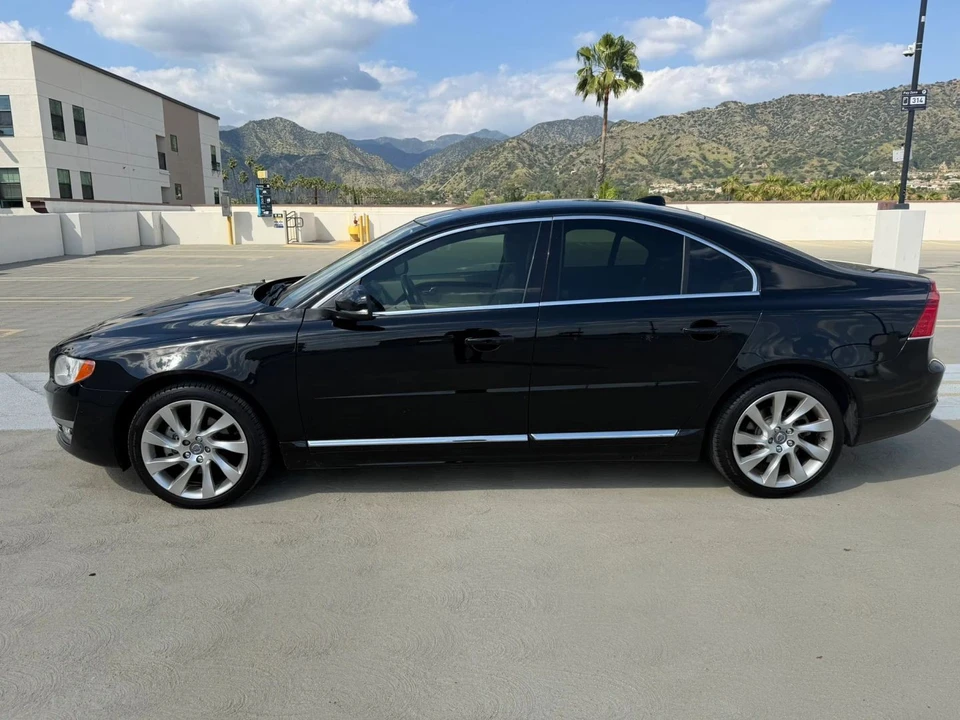 2016 Volvo S80 2nd Gen - Image 2 of 21
