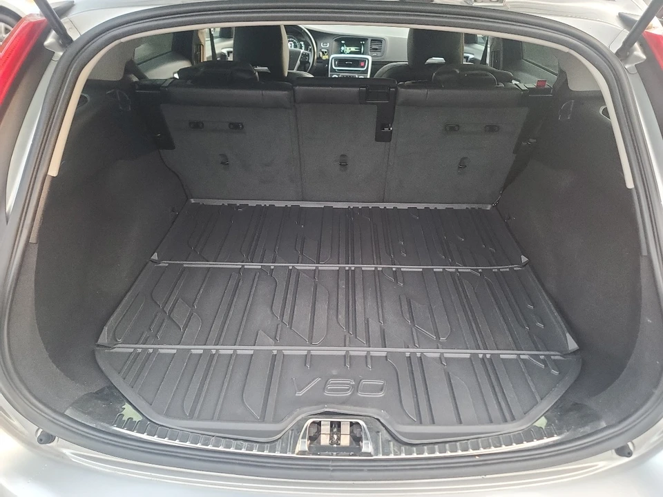 2016 Volvo V60 1st Gen - Image 12 of 21