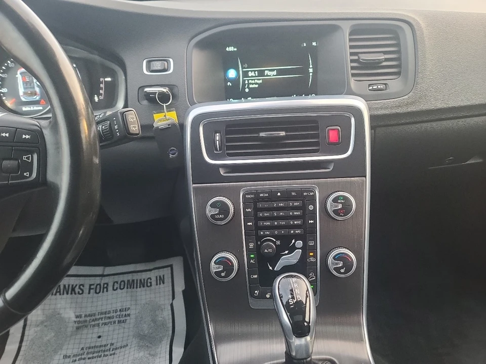 2016 Volvo V60 1st Gen - Image 16 of 21