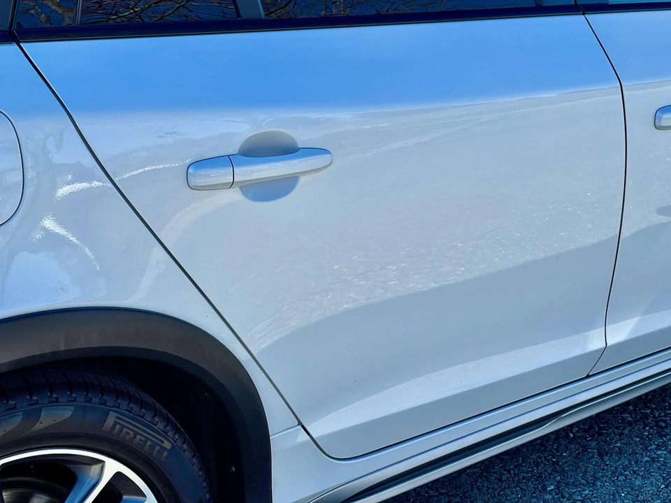 2016 Volvo V60 1st Gen - Image 21 of 31