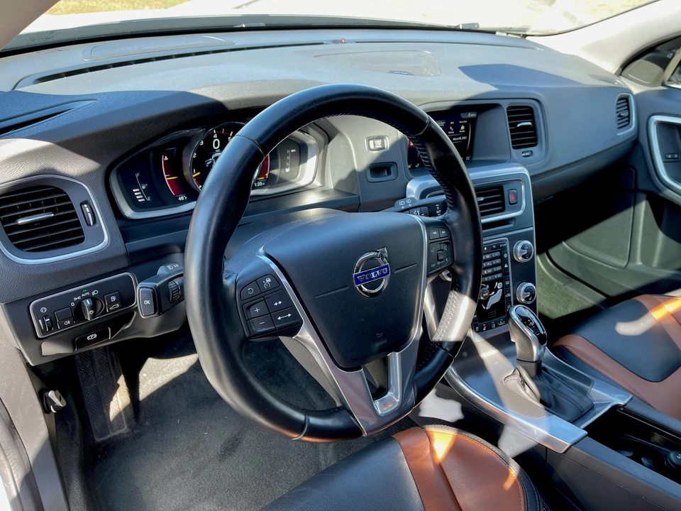 2016 Volvo V60 1st Gen - Image 31 of 31