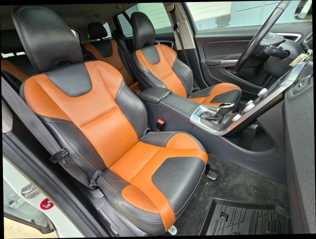 2016 Volvo V60 1st Gen - Image 21 of 21