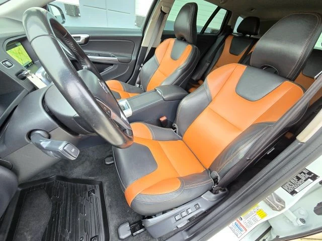 2016 Volvo V60 1st Gen - Image 13 of 21