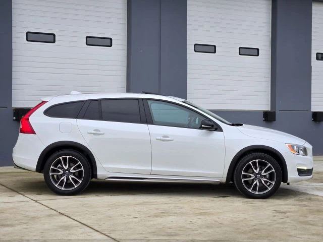 2016 Volvo V60 1st Gen - Image 9 of 21