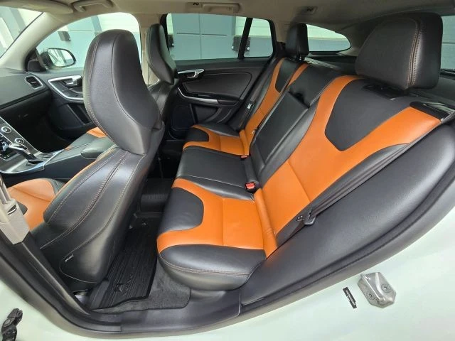 2016 Volvo V60 1st Gen - Image 15 of 21