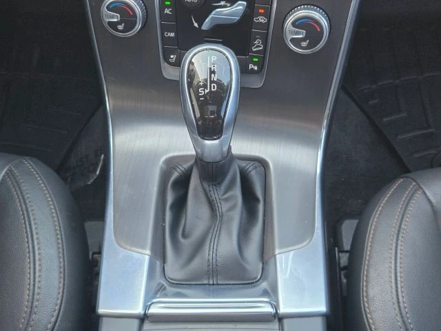 2016 Volvo V60 1st Gen - Image 29 of 31