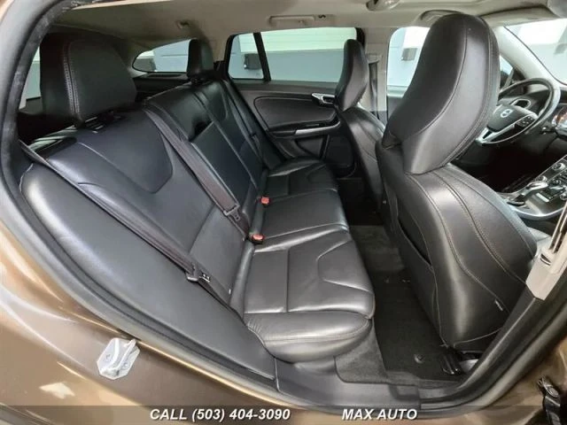 2016 Volvo V60 1st Gen - Image 17 of 21
