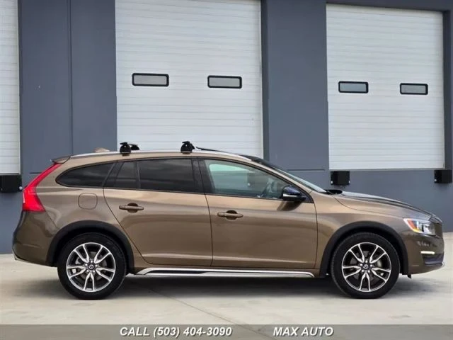 2016 Volvo V60 1st Gen - Image 9 of 21