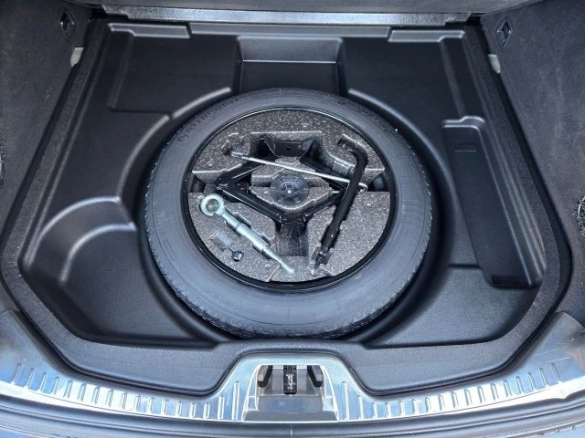 2016 Volvo V60 1st Gen - Image 17 of 31