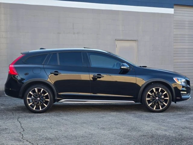 2016 Volvo V60 1st Gen - Image 9 of 31