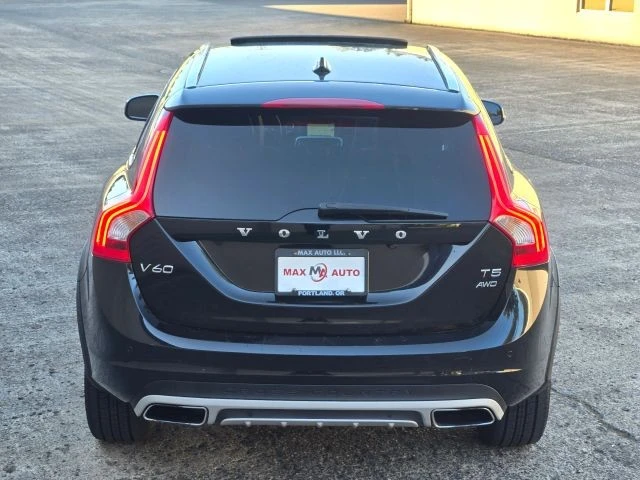 2016 Volvo V60 1st Gen - Image 7 of 31