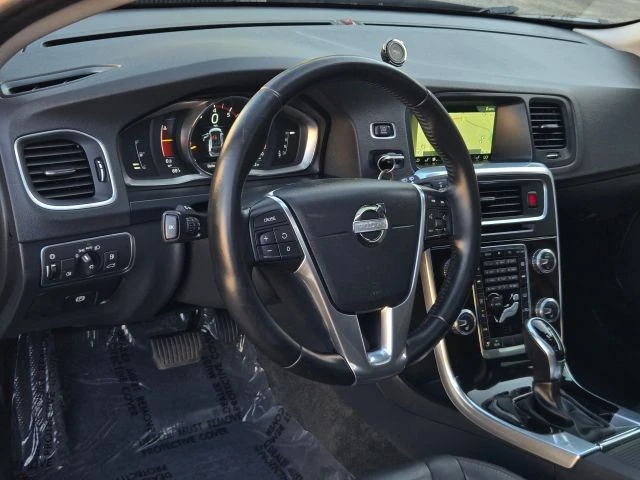 2016 Volvo V60 1st Gen - Image 11 of 31