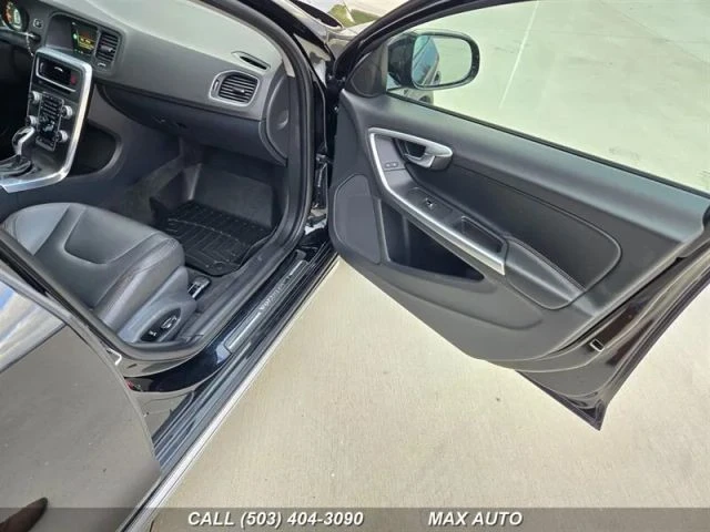 2016 Volvo V60 1st Gen - Image 18 of 21