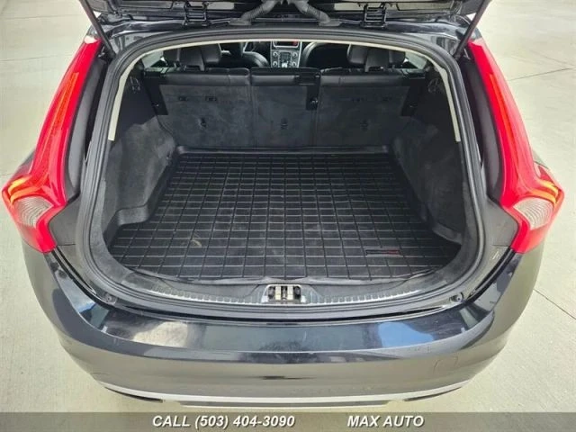 2016 Volvo V60 1st Gen - Image 16 of 21