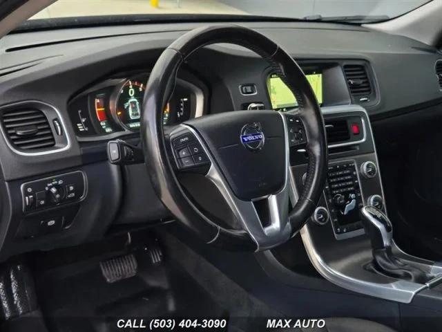 2016 Volvo V60 1st Gen - Image 14 of 21