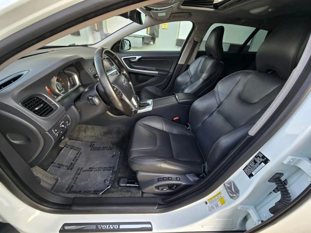 2016 Volvo V60 1st Gen - Image 12 of 31