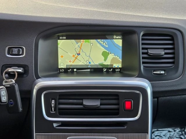 2016 Volvo V60 1st Gen - Image 27 of 31