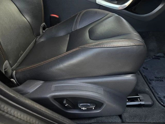 2016 Volvo V60 1st Gen - Image 22 of 31