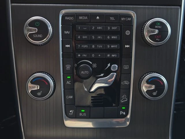 2016 Volvo V60 1st Gen - Image 28 of 31