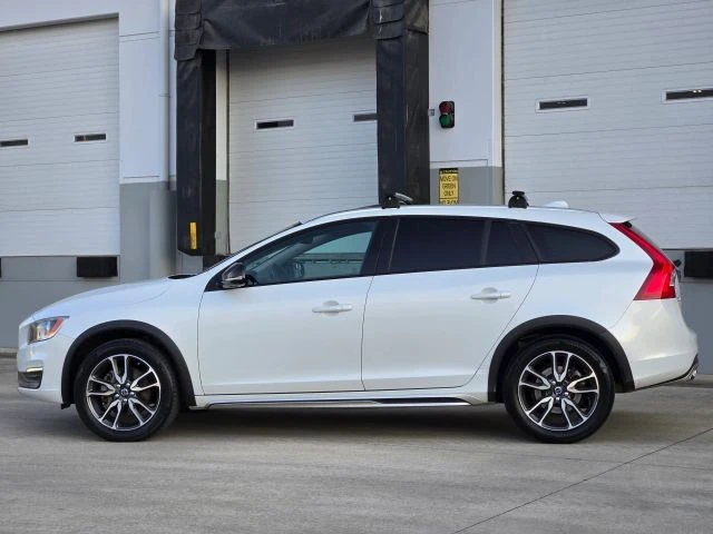 2016 Volvo V60 1st Gen - Image 5 of 31