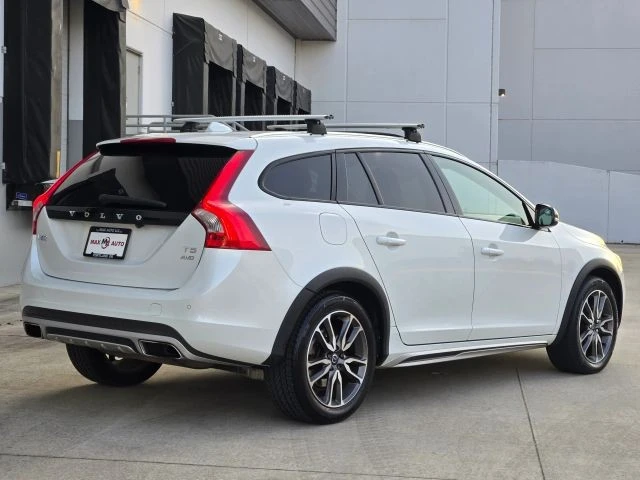 2016 Volvo V60 1st Gen - Image 8 of 31