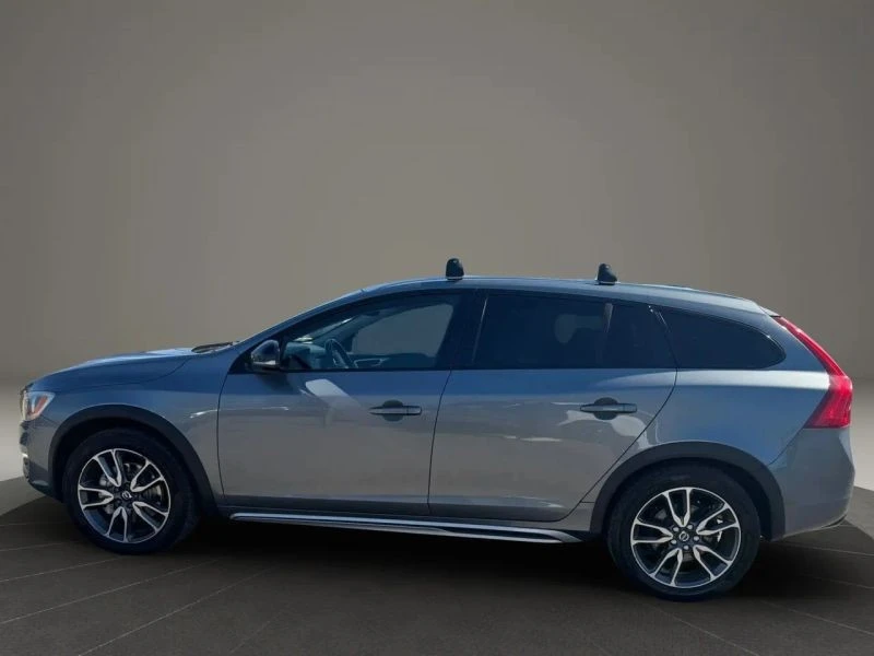 2016 Volvo V60 1st Gen - Image 8 of 12