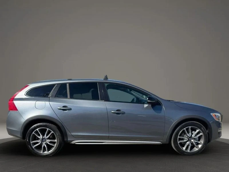 2016 Volvo V60 1st Gen - Image 4 of 12