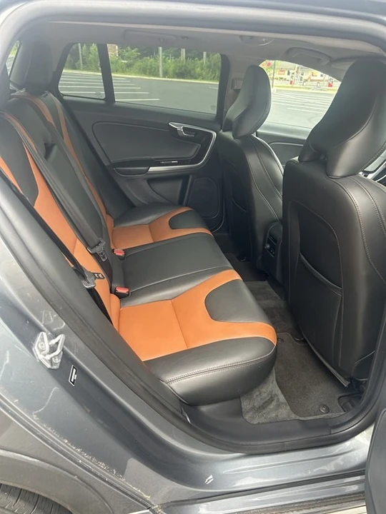 2016 Volvo V60 1st Gen - Image 9 of 15