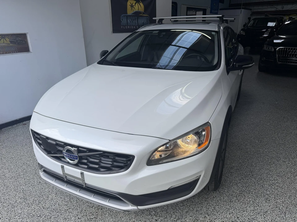 2016 Volvo V60 1st Gen - Image 12 of 31