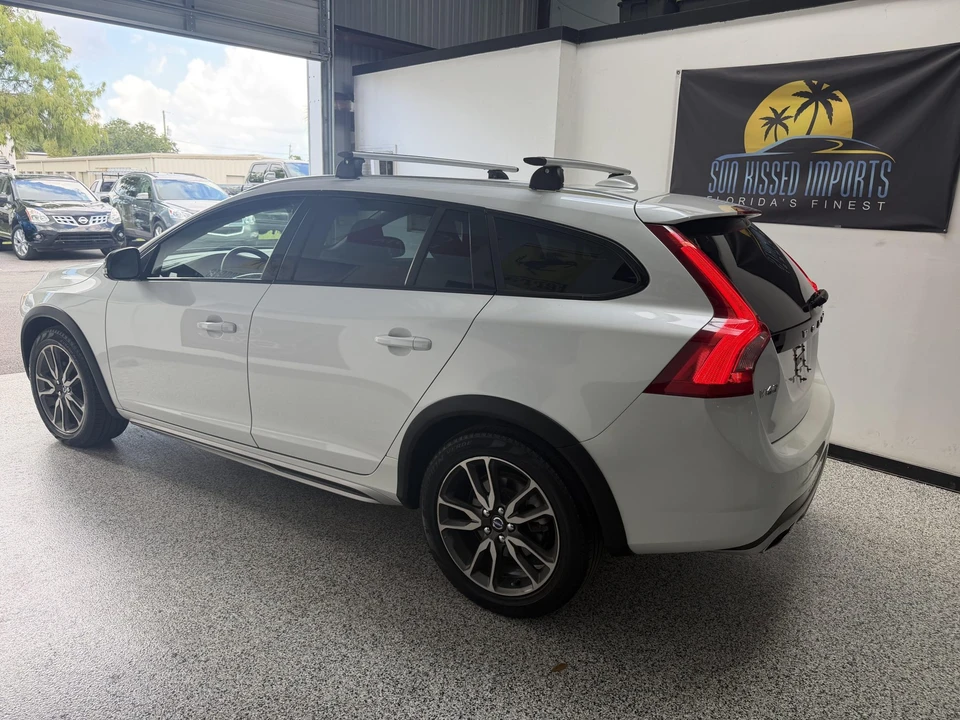 2016 Volvo V60 1st Gen - Image 16 of 31