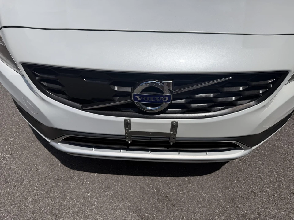 2016 Volvo V60 1st Gen - Image 24 of 31