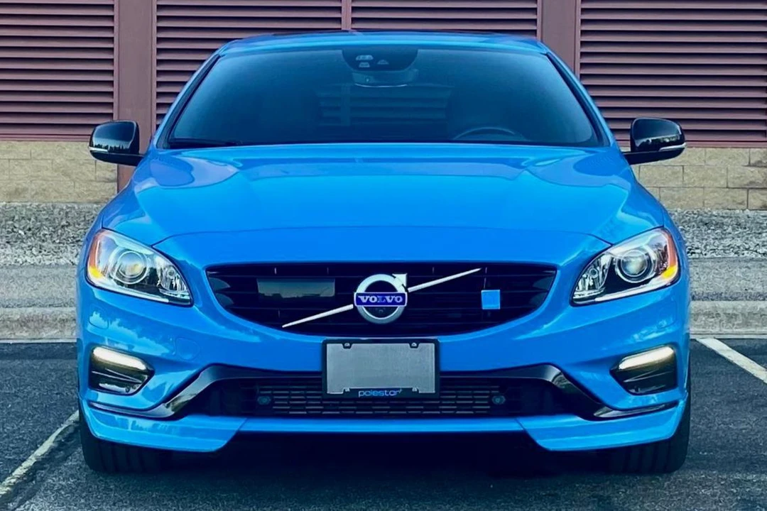 2016 Volvo V60 1st Gen - Image 2 of 31