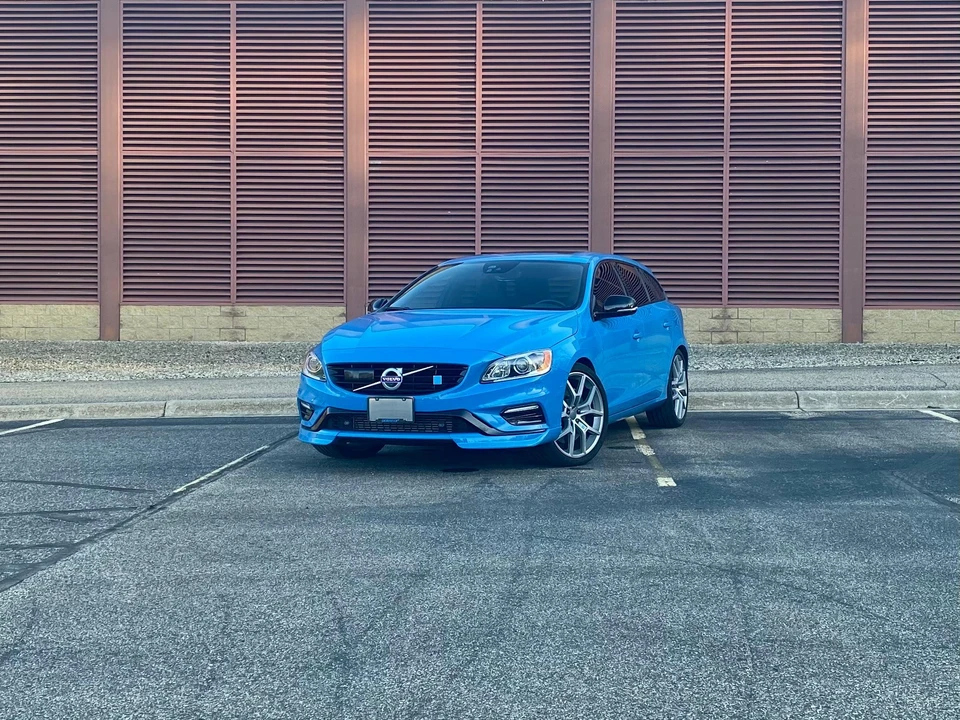 2016 Volvo V60 1st Gen - Image 8 of 31