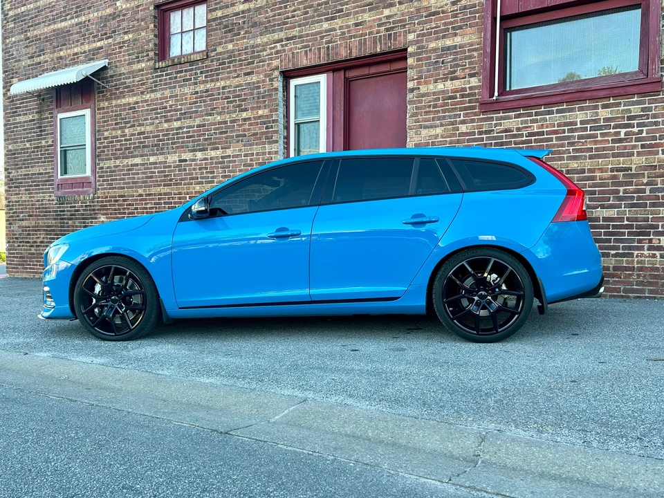 2016 Volvo V60 1st Gen - Image 26 of 31