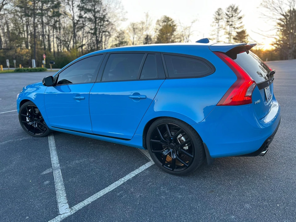 2016 Volvo V60 1st Gen - Image 27 of 31