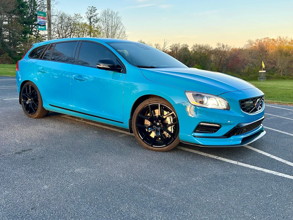 2016 Volvo V60 1st Gen - Image 18 of 31