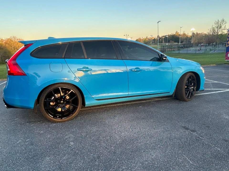 2016 Volvo V60 1st Gen - Image 16 of 31