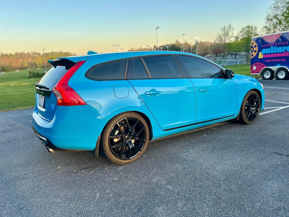 2016 Volvo V60 1st Gen - Image 15 of 31