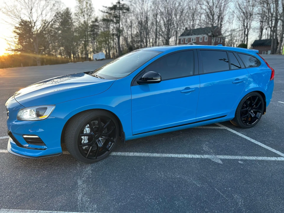 2016 Volvo V60 1st Gen - Image 9 of 31