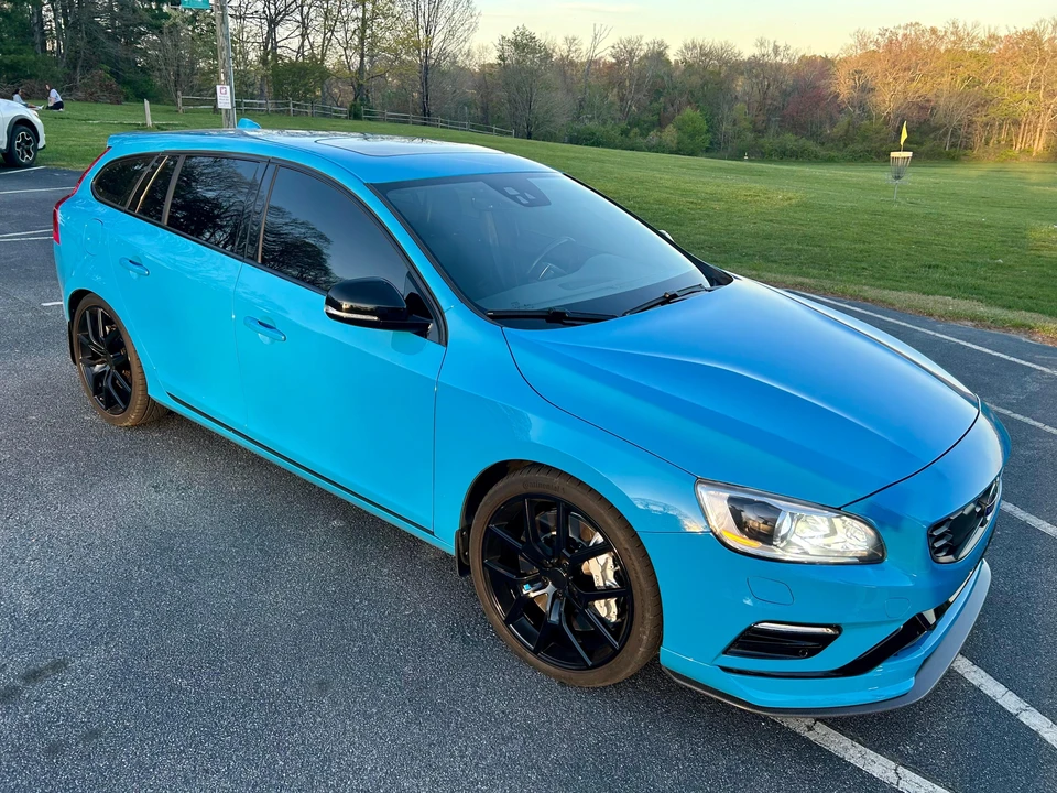 2016 Volvo V60 1st Gen - Image 19 of 31