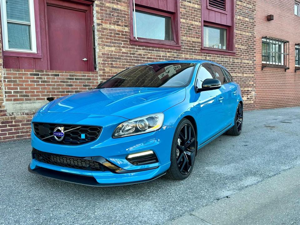 2016 Volvo V60 1st Gen - Image 21 of 31