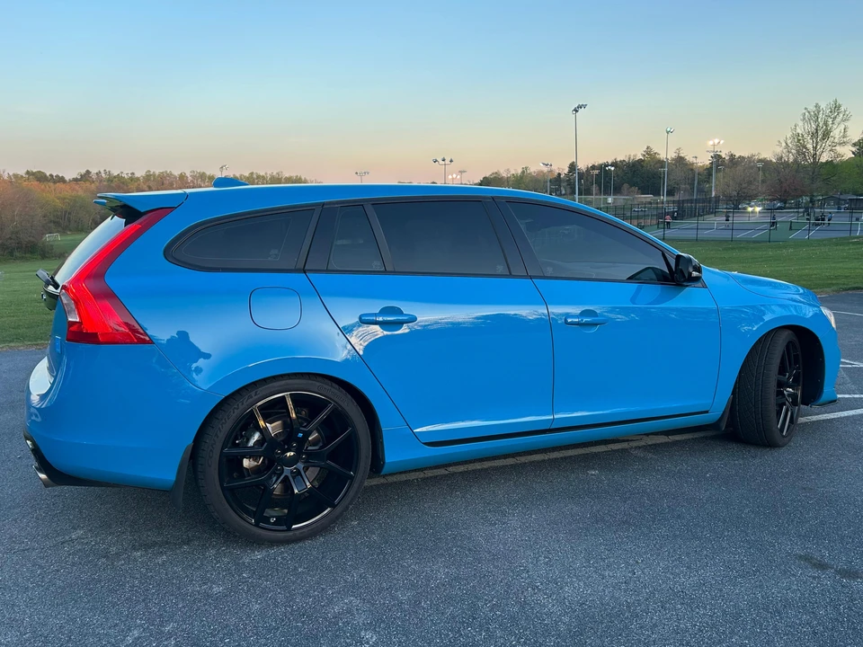 2016 Volvo V60 1st Gen - Image 17 of 31