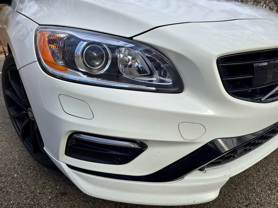 2016 Volvo V60 1st Gen - Image 17 of 31