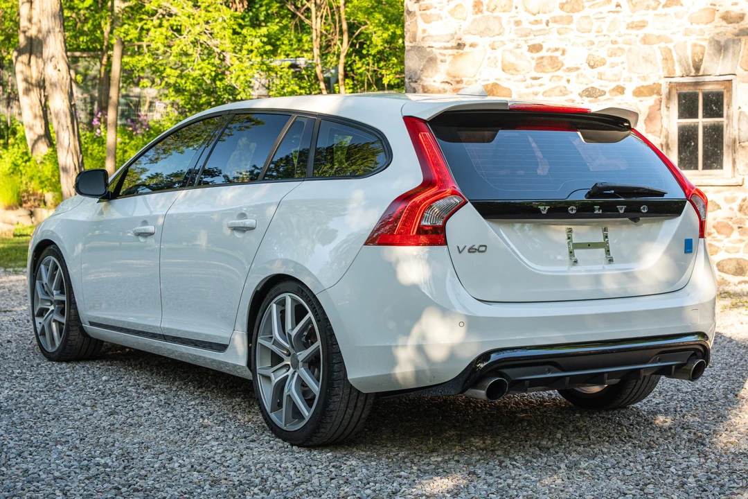2016 Volvo V60 1st Gen - Image 3 of 31
