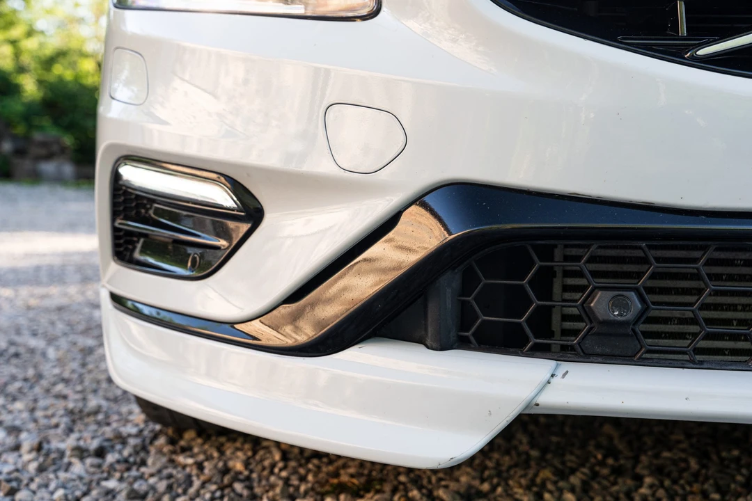 2016 Volvo V60 1st Gen - Image 11 of 31