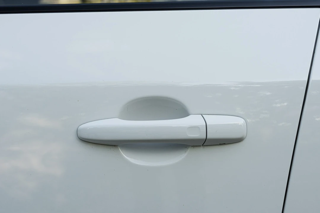 2016 Volvo V60 1st Gen - Image 26 of 31