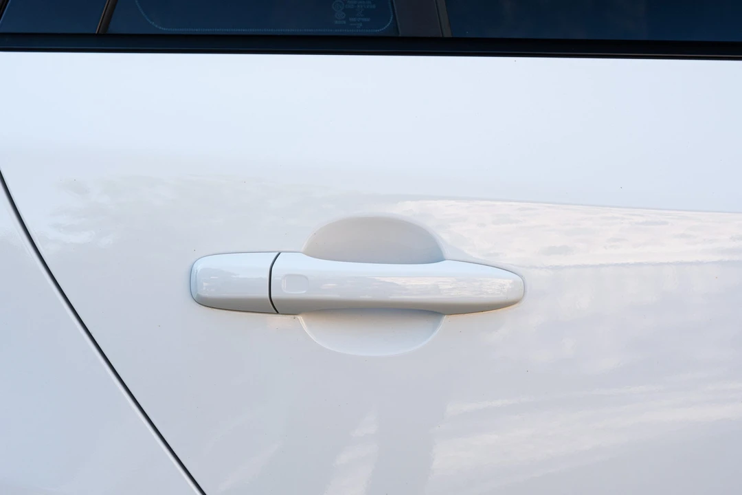 2016 Volvo V60 1st Gen - Image 28 of 31