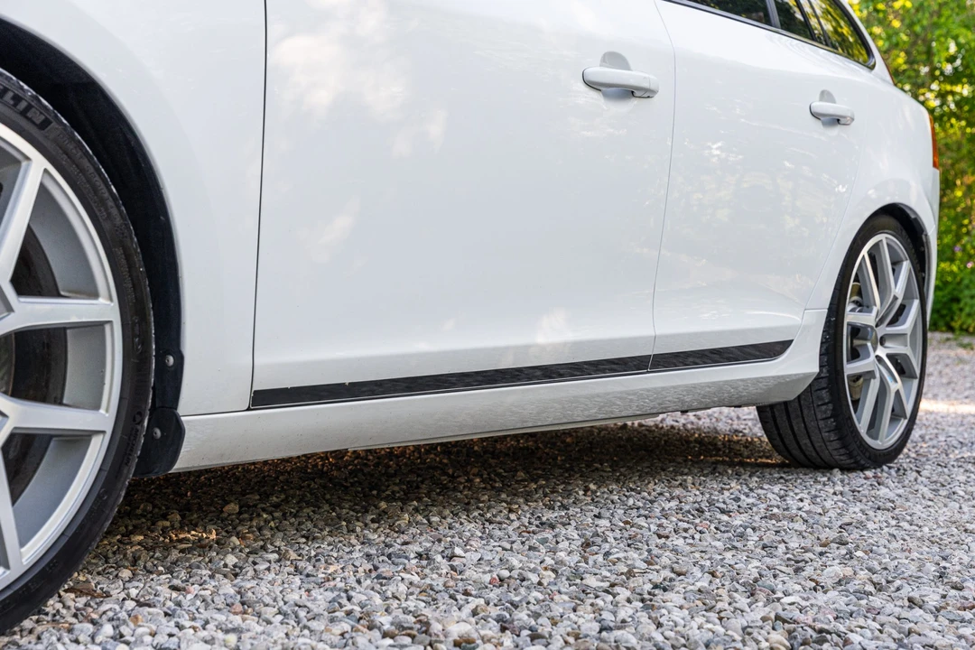 2016 Volvo V60 1st Gen - Image 17 of 31